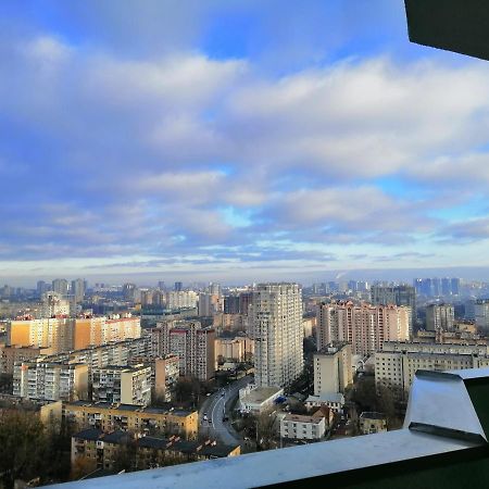 Видовая 25Й Этаж. Новый Дом. Шалимова, Isida. Шулявская, Гарматная, Индустриальный Мост. Космополитан. Большевик. Жд Вокзал. Κίεβο Εξωτερικό φωτογραφία